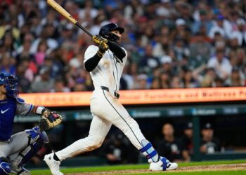 Outman fez um home run de 3 corridas para levar os Tigers à vitória por 4-3 sobre o Royals