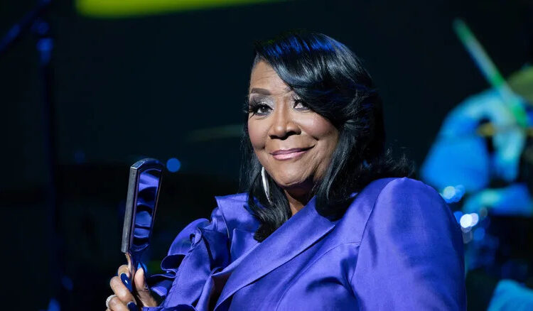 Patti LaBelle ‘não age como velha’ com uma energia lúdica que a deixou (e seus netos) felizes