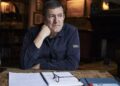 Paul Heaton compartilha novo single, canções tristes e ações judiciais do próximo álbum ‘Jenius’