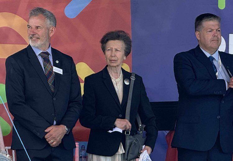 Princesa Anne marca um marco incrível com a 65ª visita à Irlanda do Norte