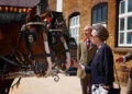 Princesa Anne na cervejaria de Oxfordshire para visita real em Cotswolds
