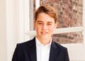Príncipe George comemora 13 anos ao ir para o Eton College