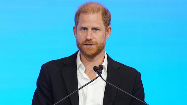 Príncipe Harry, Elton John e outros perdem caso contra editor do Daily Mail