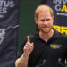 Príncipe Harry e família conhecem o rei Charles, diz mídia do Reino Unido