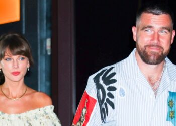 Que tipo de cachorro Taylor Swift e Travis Kelce têm?
