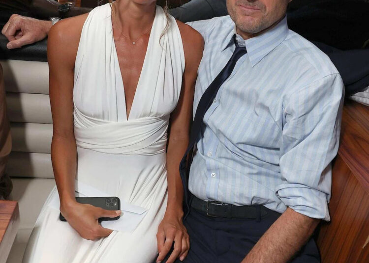 Quem é a namorada de Luke Wilson? O que saber sobre o amor de longa data de Kendall Yates após o primeiro bebê