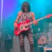 RUDY SARZO defende seu uso de IA para fazer música solo: 'Tenho adotado novas tecnologias desde que a guitarra elétrica existiu'