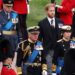 Rei Charles e Camilla se encontram com Príncipe Harry, Meghan e crianças no Reino Unido