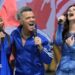Robbie Williams, Tom Cruise e Jennifer Hudson entre estrelas na cerimônia de encerramento da Copa do Mundo