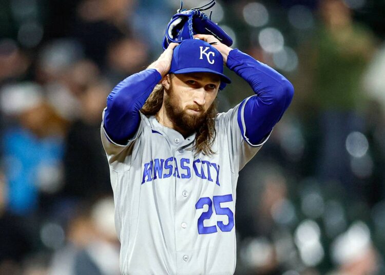 Royals Rumours: Insider sugere que KC ainda pode negociar canhoto em dificuldades no prazo