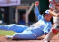 Royals venceram Phillies em dia quente na matinê de domingo