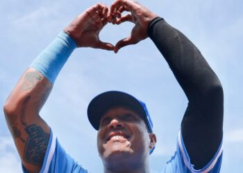Salvy atinge 318 e leva o time à primeira vitória em Detroit este ano