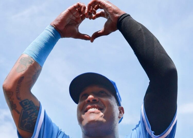 Salvy atinge 318 e leva o time à primeira vitória em Detroit este ano