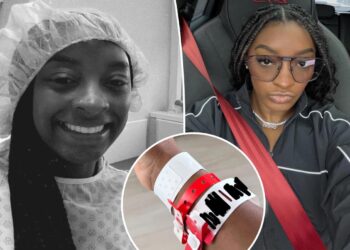 Simone Biles volta ao hospital quase 2 meses depois de ‘quase morrer’ durante emergência médica
