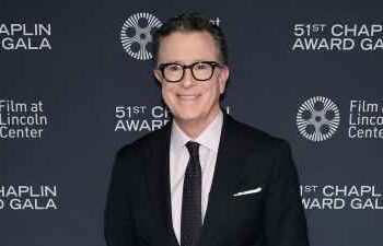 Stephen Colbert retorna às redes sociais após o final do programa