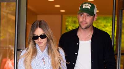 Sydney Sweeney, Scooter Braun Pack no PDA em novas fotos