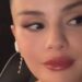 Tenho certeza que Selena postou um vídeo a caminho do jantar de ensaio de Taylor Swift!