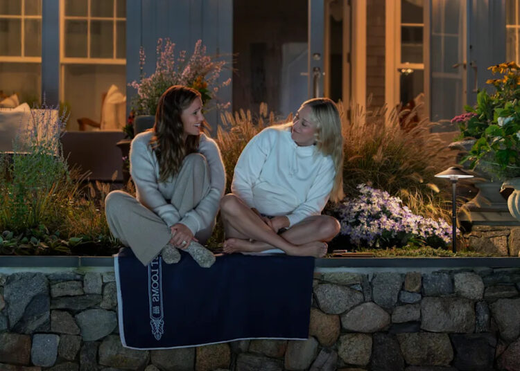 'The Five Star Weekend', a nova série de Peacock, apresenta Jennifer Garner e Chloë Sevigny como novas amigas se unindo em uma escapadela de meninas