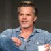 Timothy Olyphant revelou a surpreendente verdade por trás de seu estilo de vida sem computador