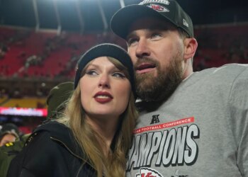 Travis Kelce reage à foto gerada por IA do casamento com Taylor Swift