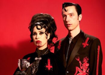Twin Temple no drama de Charley Crockett, se eles são realmente satanistas