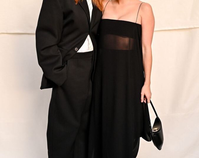 Uma reunião de família Roberts! Julia Roberts comparece ao casamento da sobrinha Emma Roberts em Idaho com Cody John