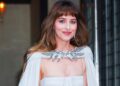 Veja Dakota Johnson se tornar Marilyn Monroe nas primeiras fotos de 'Flesh Impact' de Maggie Gyllenhaal