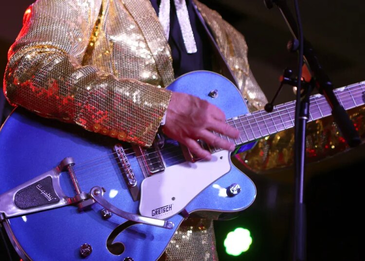 Vernon Taylor, artista de rockabilly, morre aos 88 anos