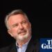 ‘Um verdadeiro cavalheiro’: atores, diretores e líderes prestam homenagem a Sam Neill | Sam Neill