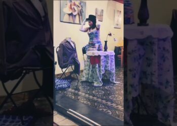 El amor en otros tiempos: comedia musical realizada ayer viernes 10 de abril en Cafetín