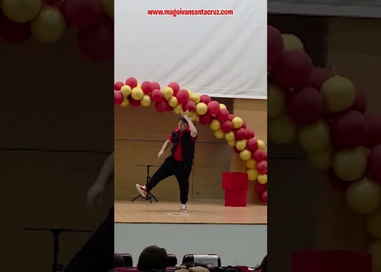 SHOW DE MAGIA EN EL COLE #unpapamago #shorts #trucosdemagia