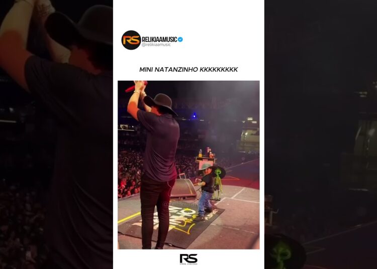 CRIANÇA DANÇANDO NO PALCO COM NATANZINHO LIMA! VIVER É DIFERENTE DE TÁ VIVO 😂😂😂
