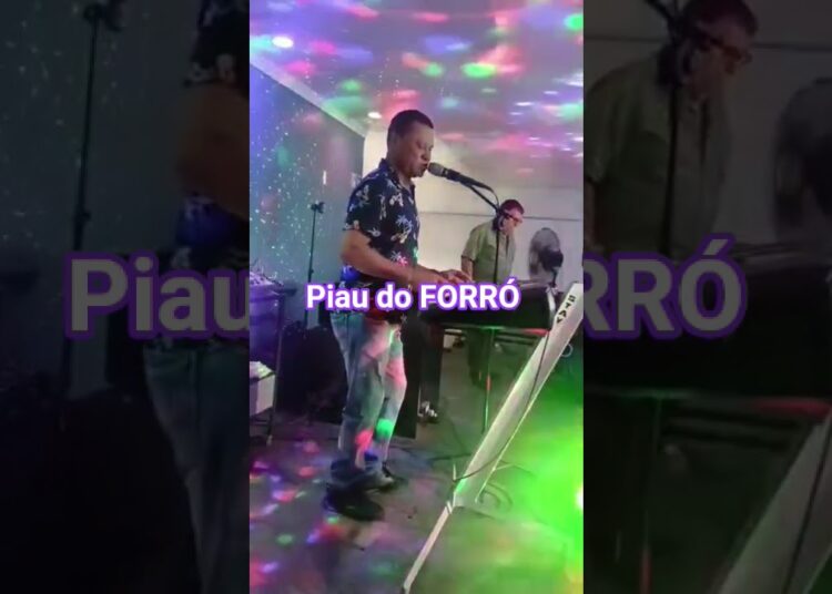 E é assim o FORRÓ do CHAPÉU Sempre Lotado #piaudoforro