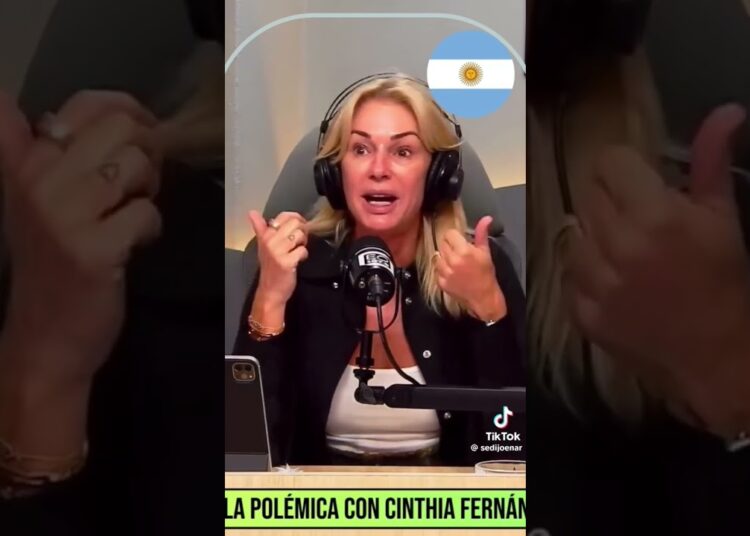 Yanina defiende a Lolita #chismes #yaninalatorre #lolita