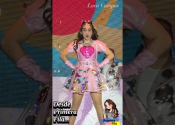 #LaraCampos llena de energía y alegría el #ForoDeLasEstrellas ⭐️ #viral #espectaculo #faranduleando