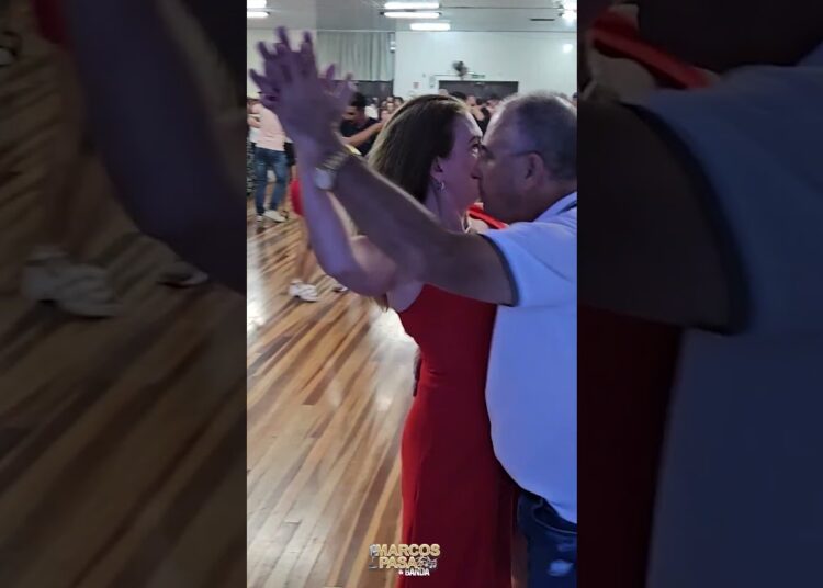 Quando a música bate…o corpo responde sozinho 🔥🎶#VemDançarESerFeliz