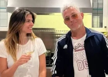 Alejandro Sanz y Stephanie Cayo