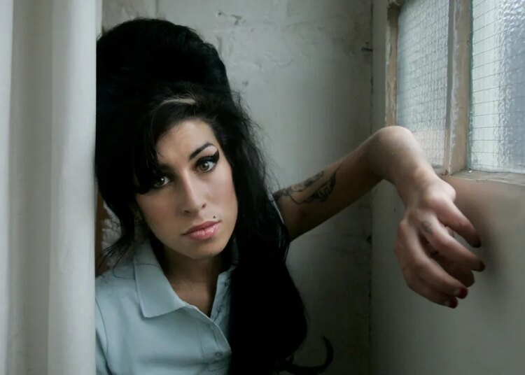 Amy Winehouse's Father Loses Legal Fight Over Memorabilia Funds