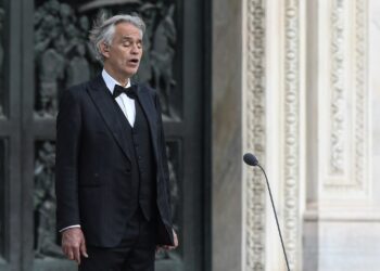 Tras recuperarse de coronavirus, Andrea Bocelli dona su plamas
