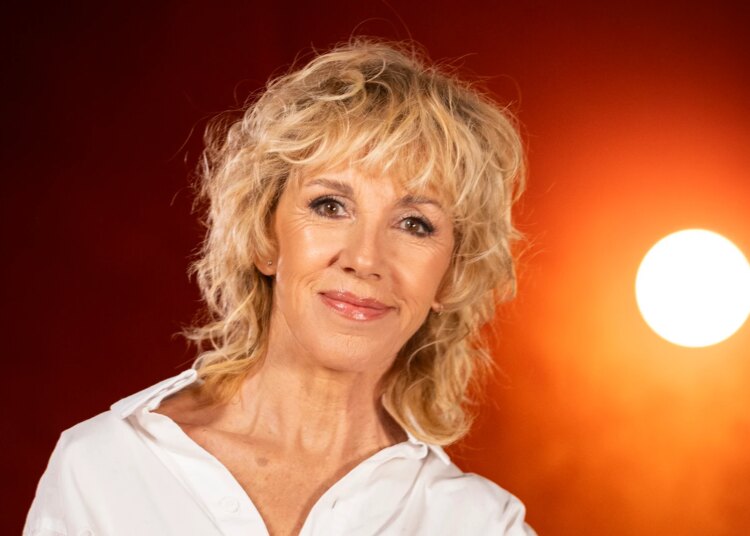 Descubrimos el paraíso secreto en el que se esconde Ana Torroja cuando visita España