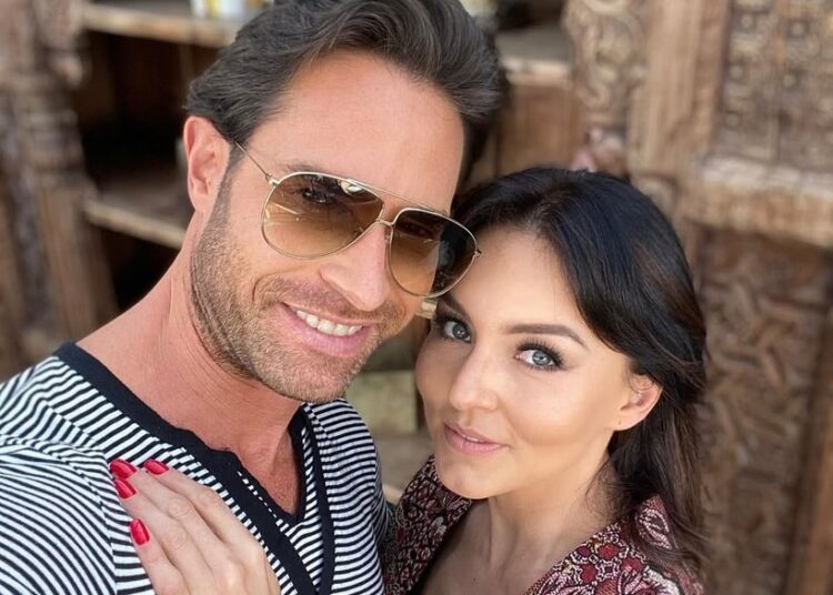 Angelique Boyer y Sebastián Rulli comenzaron su relación solo 2 meses después de haber terminado de grabar 'Lo que la vida me robó'.