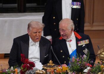 Donald Trump Rey Carlos