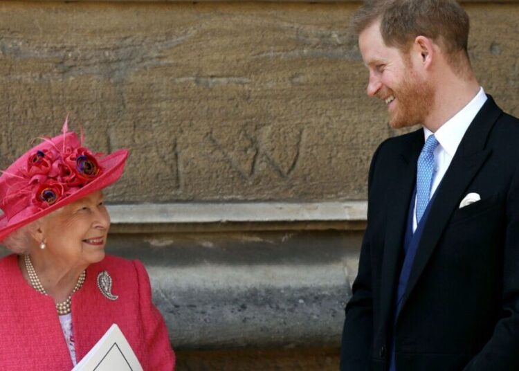 El increíble privilegio que la fallecida reina Isabel II le dio al príncipe Harry | Real | Noticias