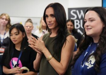 Harry y Meghan abordan el costo de la vida real, mientras la duquesa dice que era la "persona más trolleada del mundo"