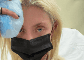 Hospitalizan a la cantante Taylor Momsen por picadura de araña previo a show en México