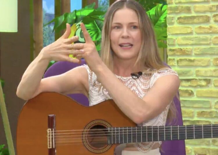 La hija de europeos que canta bambuco: Katie James narra su historia y cómo se convirtió en referente de la música colombiana