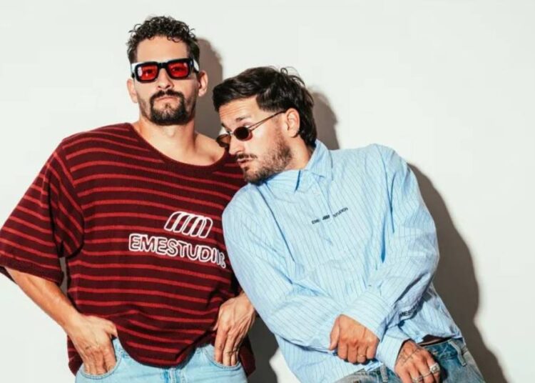 La inesperada alianza musical de Mau y Ricky con este famoso cantante