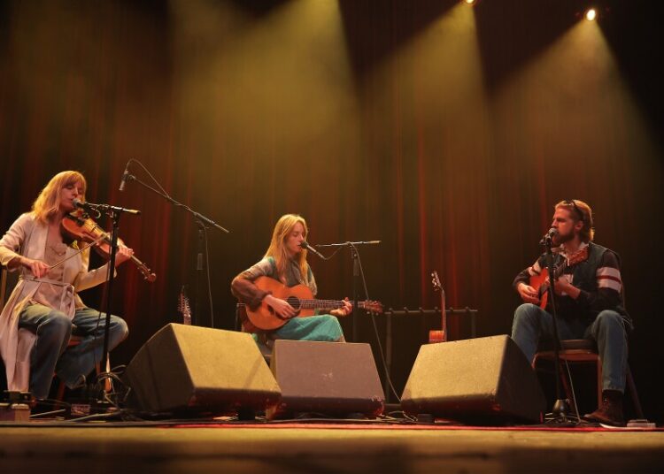 Maya Hawke  performs with violinist Odessa Jorgensen and producer/new husband Christian Lee Hutson on acoustic guitar Sunday at Thalia Hall.
