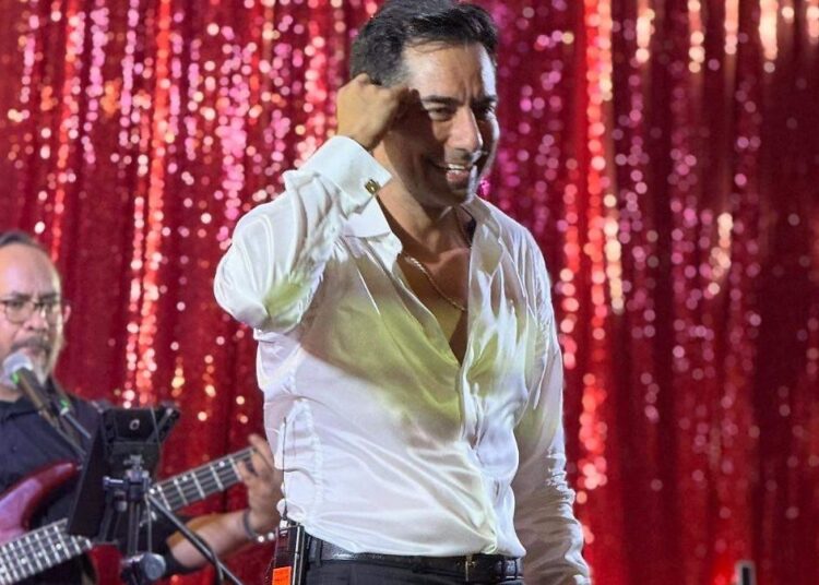 Ricardo Caballero invita a festejar a mamá con un show para cantar y bailar en el Teatro Galerías - El Occidental