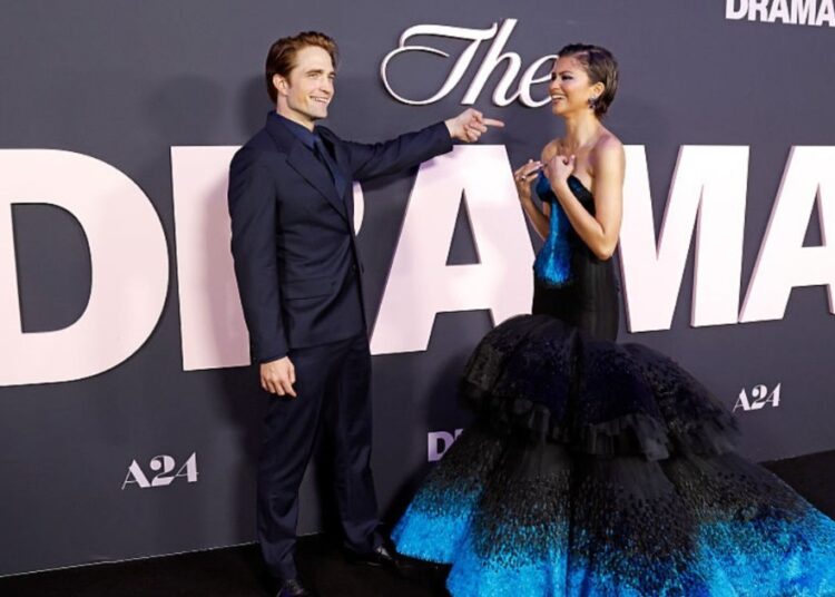 Robert Pattinson y Zendaya irrumpen en la proyección del drama y sorprenden a los fanáticos